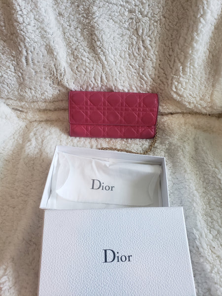 Dior Cannage Wallet on chain